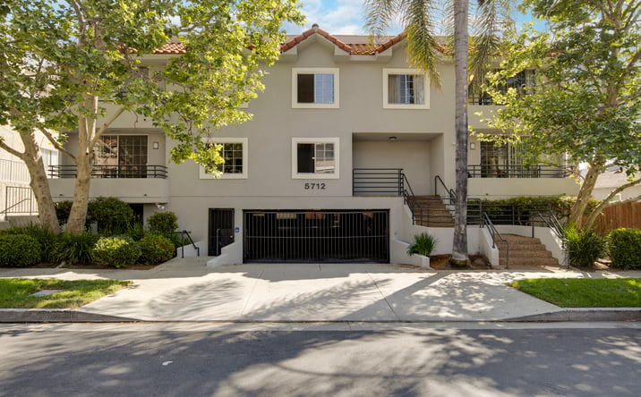 Pictures of Multifamily property located at 5712 Camellia Ave, North Hollywood, CA 91601 for sales - image #1
