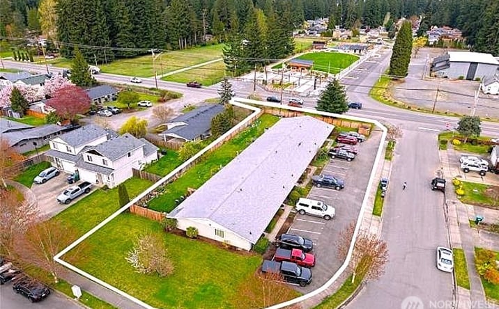 Pictures of Multifamily property located at 17820 Smokey Point Blvd, Arlington, WA 98223 for sales - image #1