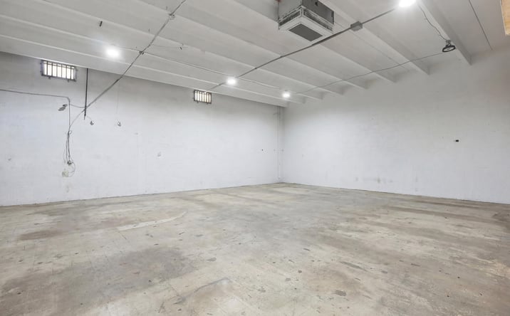 Pictures of Retail, Industrial, Mixed Use property located at 1800 N Dixie Highway, Hollywood, FL 33020 for sales - image #1