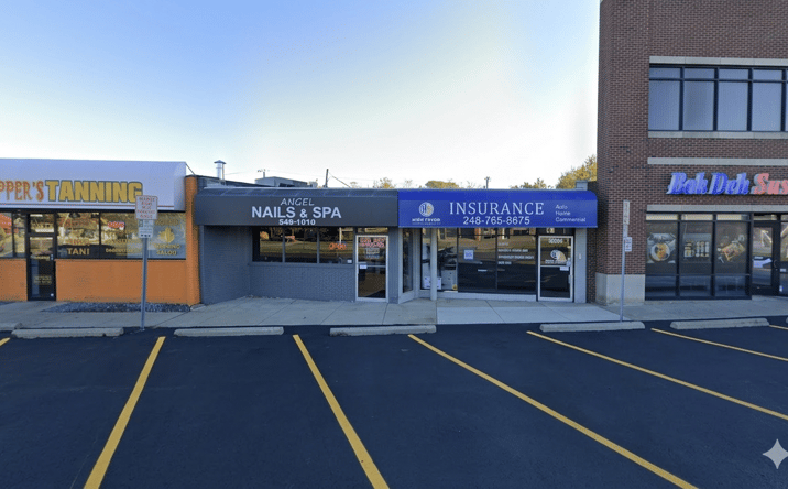 Pictures of Retail property located at 32844 Woodward Ave, Royal Oak, MI 48073 for sales - image #1