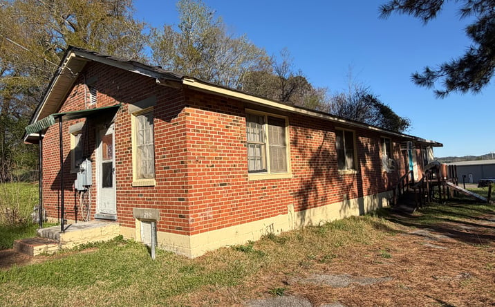 Pictures of Multifamily property located at 110 57th Ave, Meridian, MS 39307 for sales - image #1