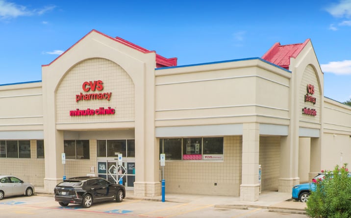 Pictures of Retail property located at 5002 W Main St, League City, TX 77573 for sales - image #1