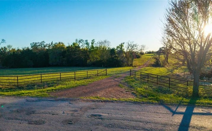 Pictures of Land property located at 1700 County Road 216, 125778, TX 78942 for sales - image #1