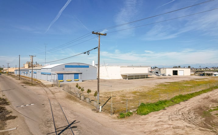 Pictures of Industrial property located at 39400 Clarkson Dr, Kingsburg, CA 93631 for sales - image #1