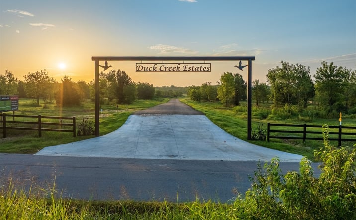Pictures of Land property located at 6 W 195th Street S, Mounds, OK 74047 for sales - image #1