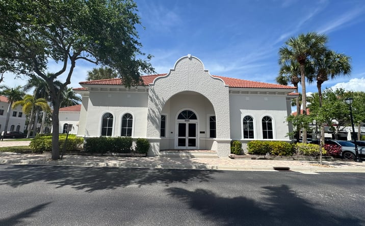 Pictures of Office property located at 8985 Fontana Del Sol Way, Naples, FL 34109 for sales - image #1