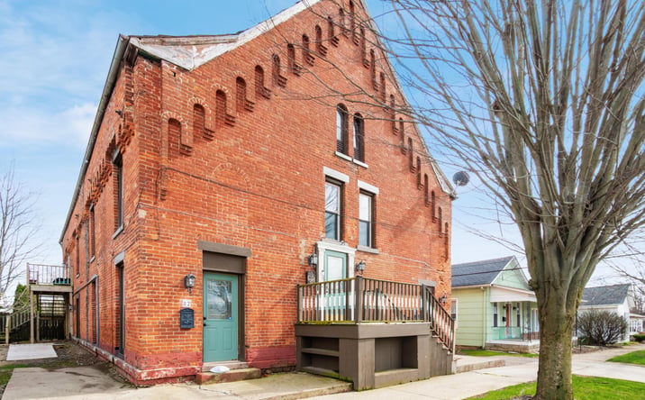 Pictures of Multifamily property located at 84 W 2nd Street, London, OH 43140 for sales - image #1
