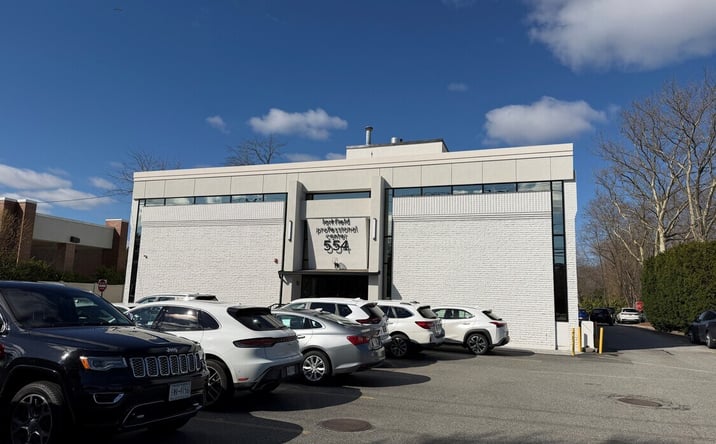 Pictures of Office property located at 554 Larkfield Rd, East Northport, NY 11731 for sales - image #1