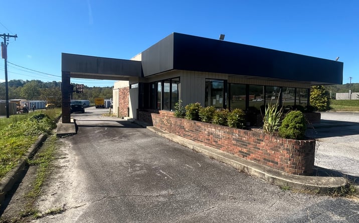 Pictures of Retail property located at 1303A Curtis Bridge Rd, Wilkesboro, NC 28697 for sales - image #1