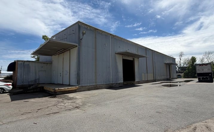 Pictures of Industrial property located at 1009 W West Hill Avenue, Valdosta, GA 31601 for sales - image #1