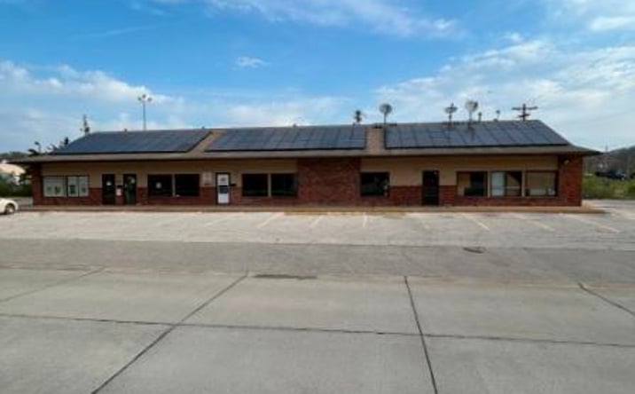Pictures of Retail property located at 1621 Marriott Ln, Barnhart, MO 63012 for sales - image #1