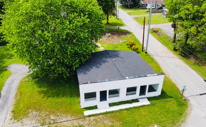 Pictures of Mixed Use property located at 125 W Indiana Ave, Whitwell, TN 37397 for sales - image #1