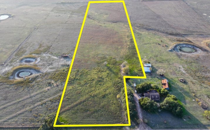 Pictures of Land property located at 5895 Farek Loth Road, Schulenburg, TX 78956 for sales - image #1