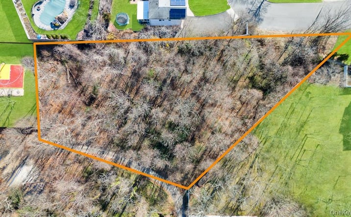 Pictures of Land property located at Peconic Street, Selden, NY 11784 for sales - image #1