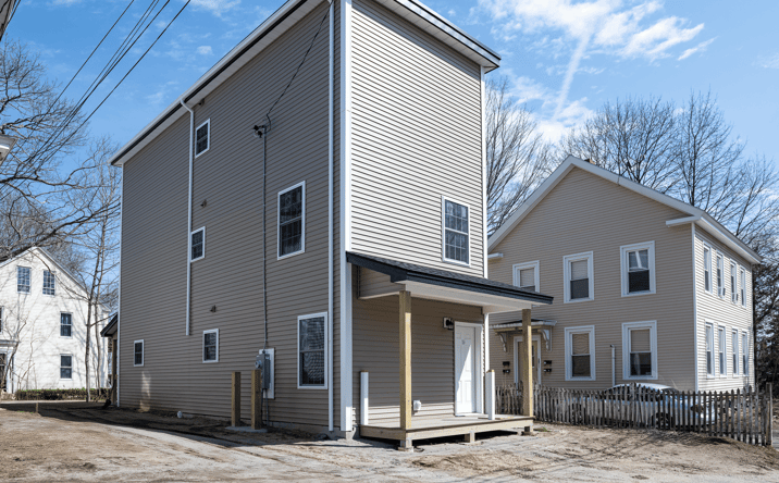 Pictures of Multifamily property located at 31 Drummond St, Auburn, ME 04210 for sales - image #1