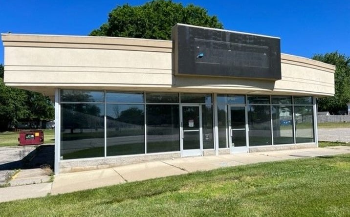 Pictures of Retail property located at 27340 Telegraph Rd, Flat Rock, MI 48134 for sales - image #1