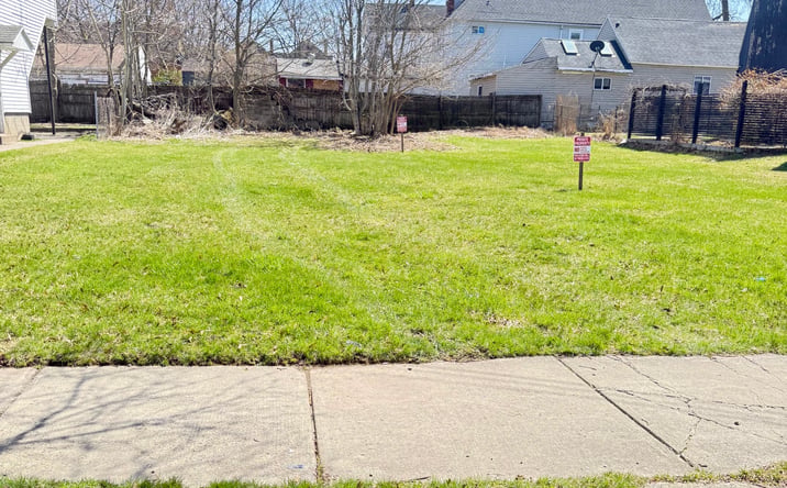 Pictures of Land property located at 139 School St, Buffalo, NY 14213 for sales - image #1