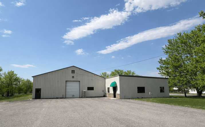 Pictures of Industrial property located at 504 Jackson St, Huntington, IN 46750 for sales - image #1