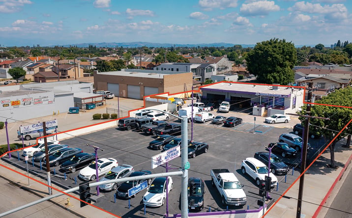 Pictures of Retail, Special Purpose property located at 16720 Lakewood Blvd, Bellflower, CA 90706 for sales - image #1