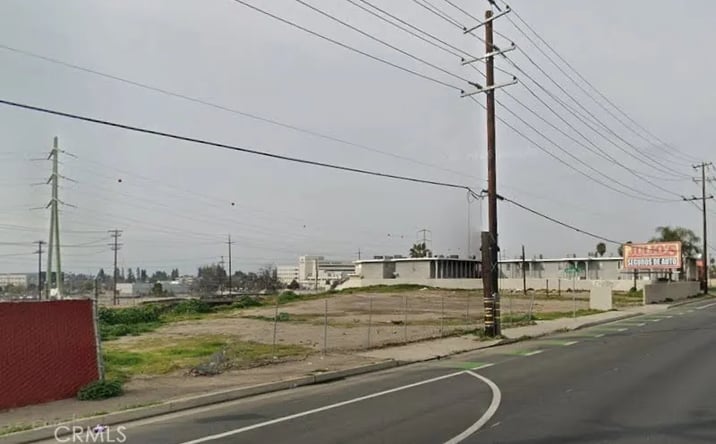 Pictures of Land property located at 3207 Union, Bakersfield, CA 93305 for sales - image #1