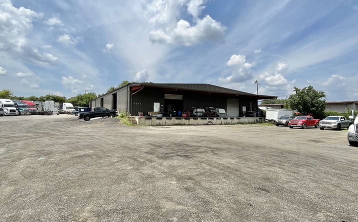 Pictures of Industrial property located at 3251 Robinson Circle, Charlotte, NC 28206 for sales - image #1
