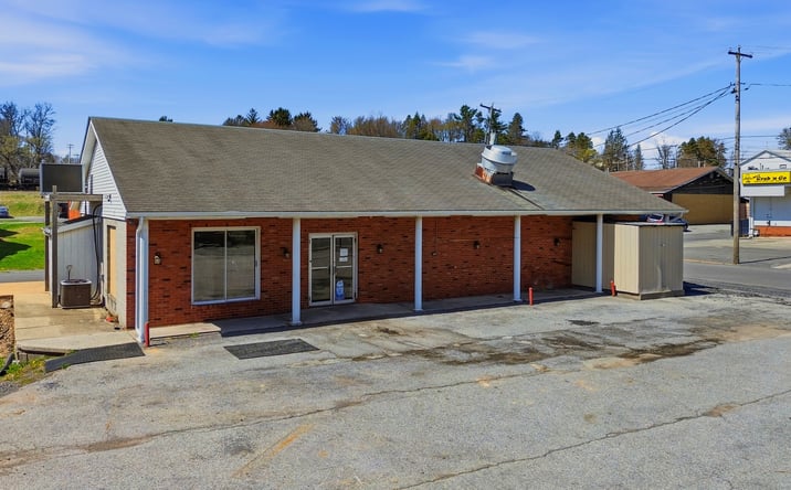 Pictures of Retail, Hospitality, Mixed Use property located at 1000 2nd Street, Cresson, PA 16630 for sales - image #1