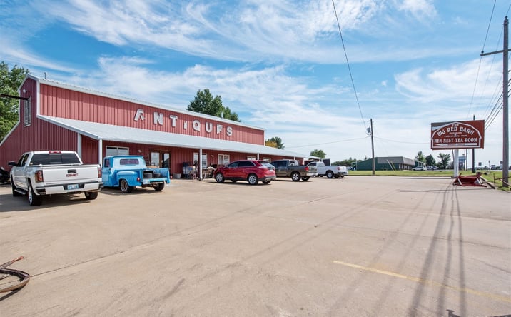 Pictures of Mixed Use, Office, Special Purpose, Retail, Industrial property located at 2001 S Hwy 69 Highway, Wagoner, OK 74467 for sales - image #1