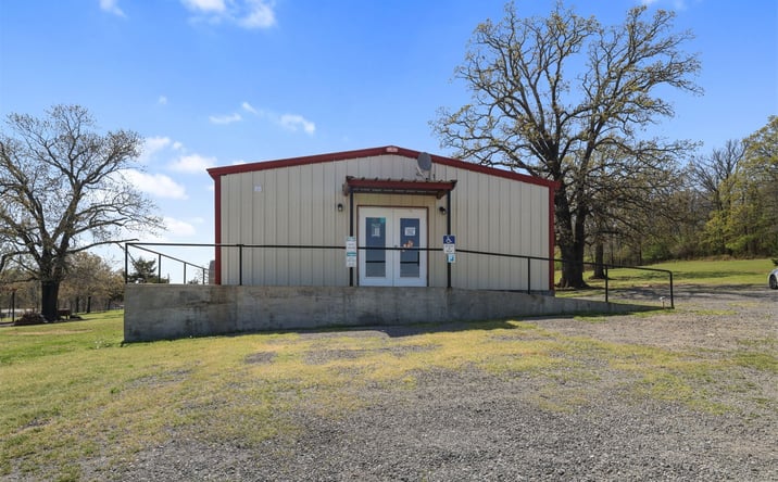 Pictures of Business for Sale, Mixed Use property located at 3565 Sawmill Road, Caddo, OK 74729 for sales - image #1
