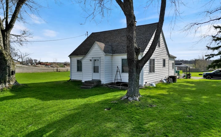 Pictures of Special Purpose property located at 5290 N State Road 15 Road, Warsaw, IN 46582 for sales - image #1