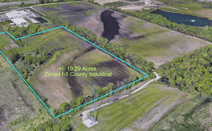 Pictures of Land property located at 70th St, Moline, IL 61265 for sales - image #1