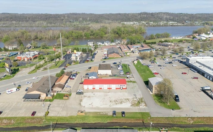 Pictures of Industrial property located at 1010 10th St, Vienna, WV 26105 for sales - image #1