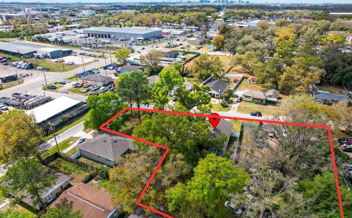Pictures of Business for Sale, Mixed Use, Office, Retail property located at 2807 Locicero Dr, Tampa, FL 33619 for sales - image #1