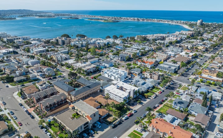 Pictures of Multifamily property located at 1420 Pacific Beach Dr, San Diego, CA 92109 for sales - image #1