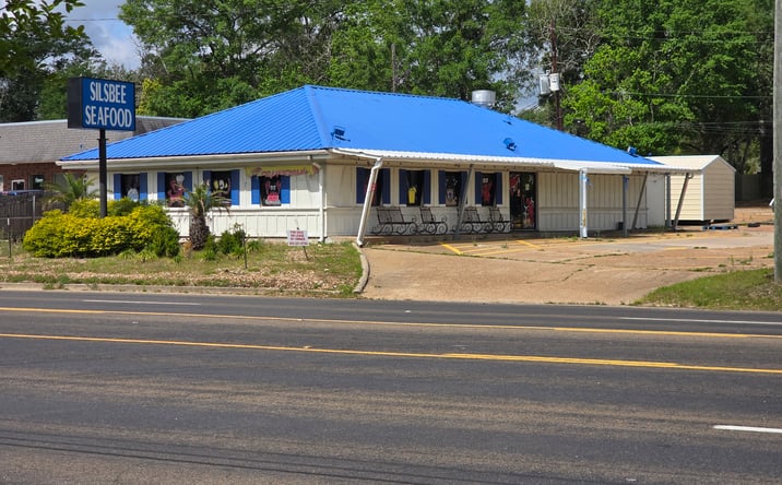 Pictures of Retail property located at 720 Hwy 96 S, Silsbee, TX 77656 for sales - image #1
