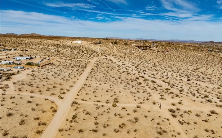 Pictures of Land property located at Avenida Del Sol, Joshua Tree, CA 92252 for sales - image #1