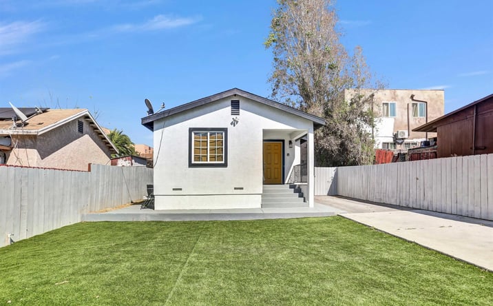Pictures of Multifamily property located at 515-517 63rd Street, San Diego, CA 92114 for sales - image #1