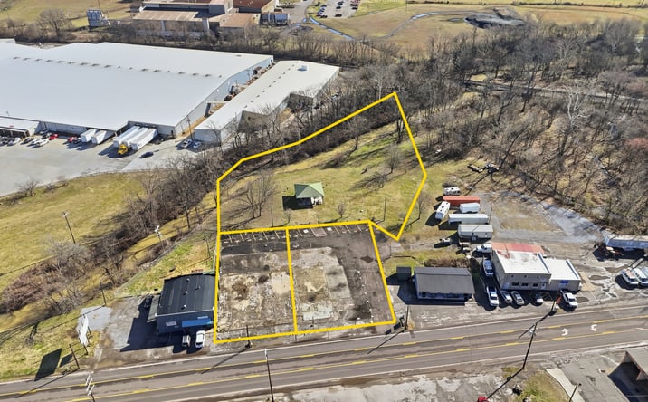 Pictures of Retail, Industrial, Mixed Use property located at 1008 North Main Street, Sweetwater, TN 37874 for sales - image #1