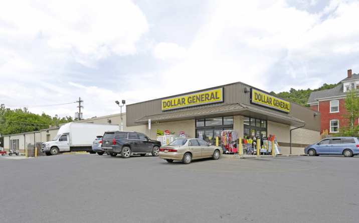 Pictures of Retail property located at 220 E 2nd St, Williamsburg, PA 16693 for sales - image #1