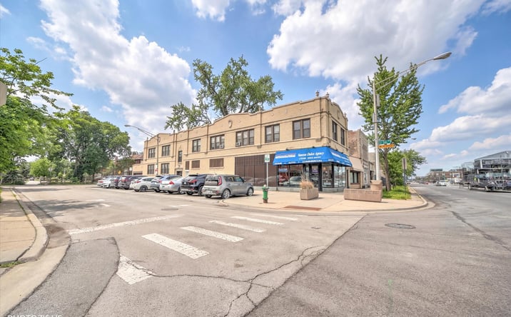 Pictures of Retail, Office, Mixed Use property located at 6533 West North Avenue, Oak Park, IL 60302 for sales - image #1