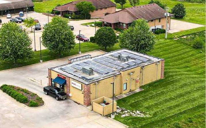 Pictures of Retail property located at 1018 North Jesse James Road, Excelsior Springs, MO 64024 for sales - image #1