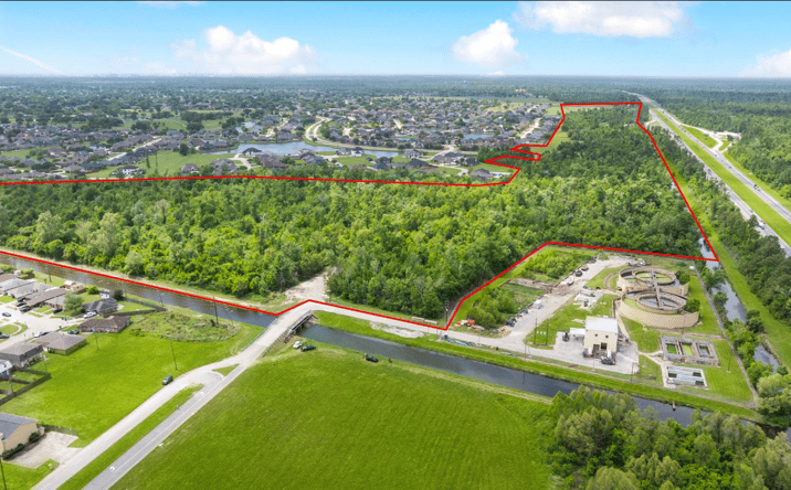 Pictures of Land property located at I-10, LaPlace, LA undefined for sales - image #1
