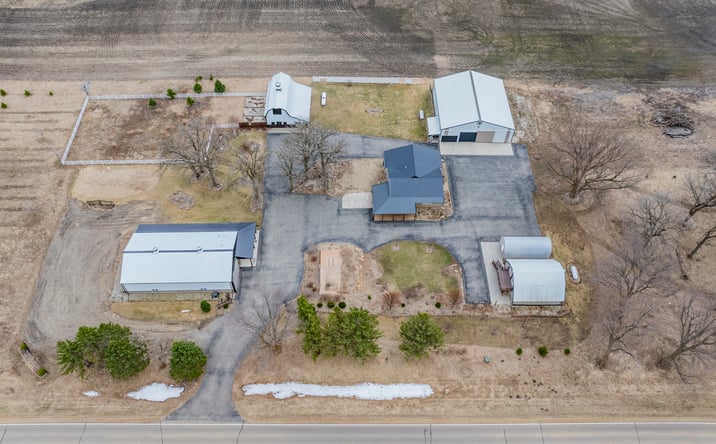 Pictures of Mixed Use property located at 90917 240th St, Austin, MN 55912 for sales - image #1