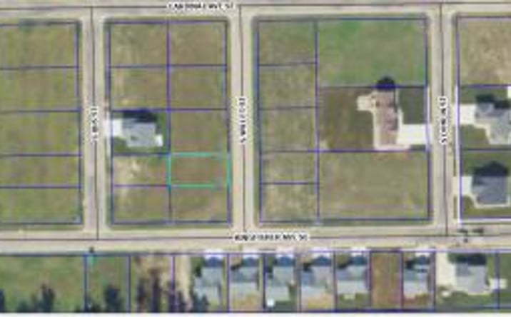 Pictures of Land property located at 910 S Willet St, Aberdeen, SD 57401 for sales - image #1