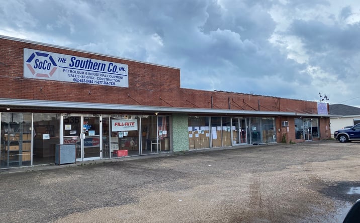Pictures of Retail property located at 535 Daybrite Dr, Tupelo, MS 38801 for sales - image #1