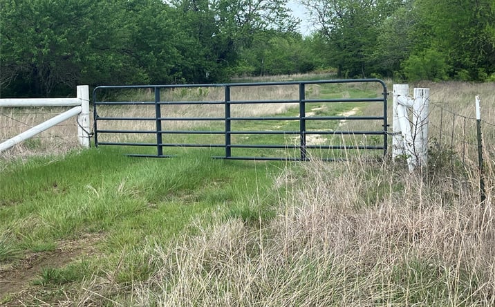 Pictures of Land property located at Bounds Road, Kingston, OK 73439 for sales - image #1