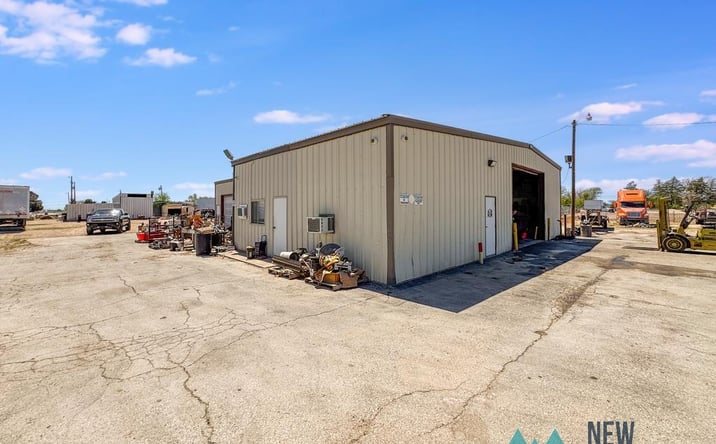 Pictures of Mixed Use, Office, Retail property located at 901 E Katy Lane, Hobbs, NM 88240 for sales - image #1