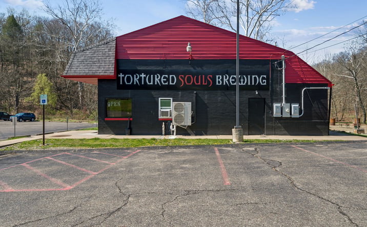 Pictures of Land, Retail property located at 715 Craigdell Rd, New Kensington, PA 15068 for sales - image #1