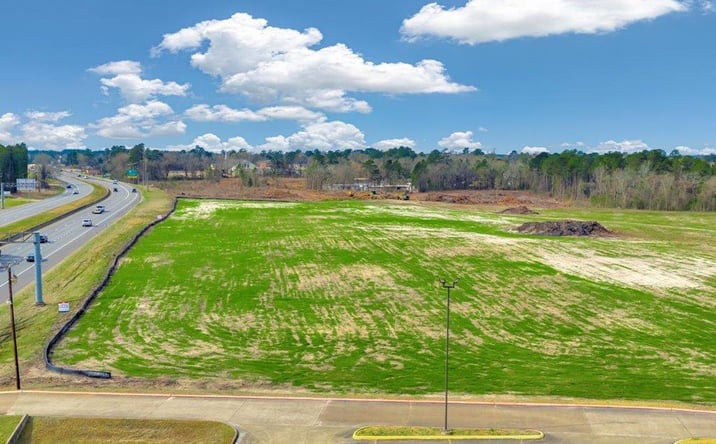 Pictures of Land property located at 1702 South Medford Drive, Lufkin, TX 75901 for sales - image #1