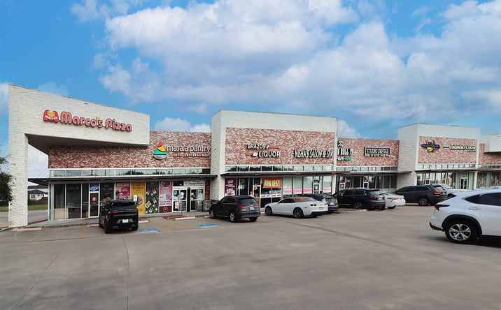 Pictures of Retail property located at 4125 Williams Way Blvd, Richmond, TX 77469 for sales - image #1