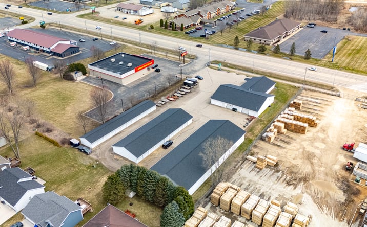 Pictures of Retail, Mixed Use, Self Storage property located at 1375 N Shawano St, New London, WI 54961-9308 for sales - image #1